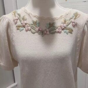 Vintage Margules Women Embroided Short Sleeve Sweater Top Size Medium Ramie
